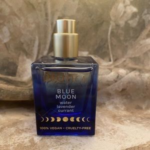 Pacifica Blue Moon Spray Perfume 1oz